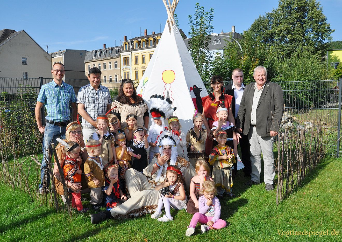 Mehr über den Artikel erfahren Vogtlandspiegel: Kleine Indianer in Greizer Neustadt gesichtet